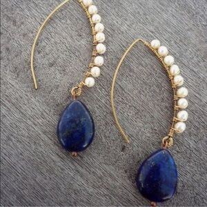 Gold and Blue Elegant Earrings with Pearls